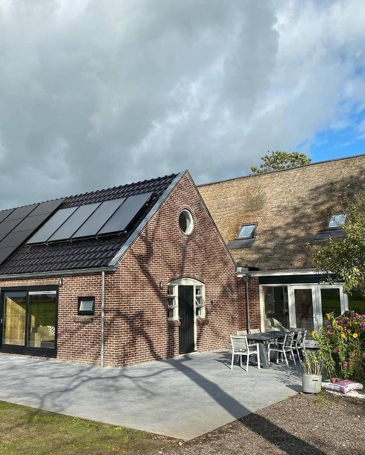 Chambre d’hôte pour 4 personnes, avec jardin et vue, adapté aux familles dans Frise