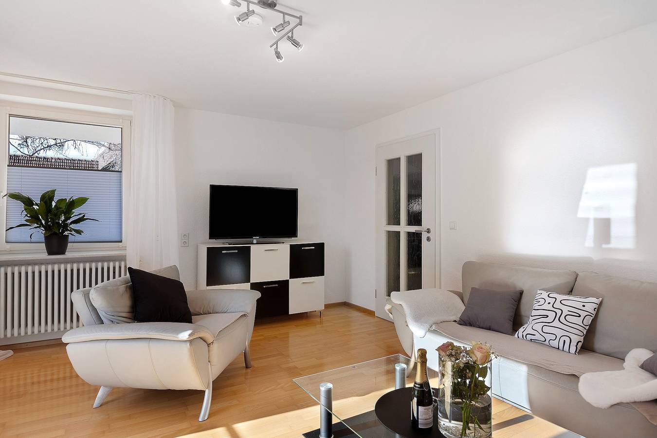 Ganze Wohnung, Ferienwohnung Sieglinde mit privater Terrasse in Bad Dürrheim Öfingen in Bad Dürrheim, Mittlerer Schwarzwald