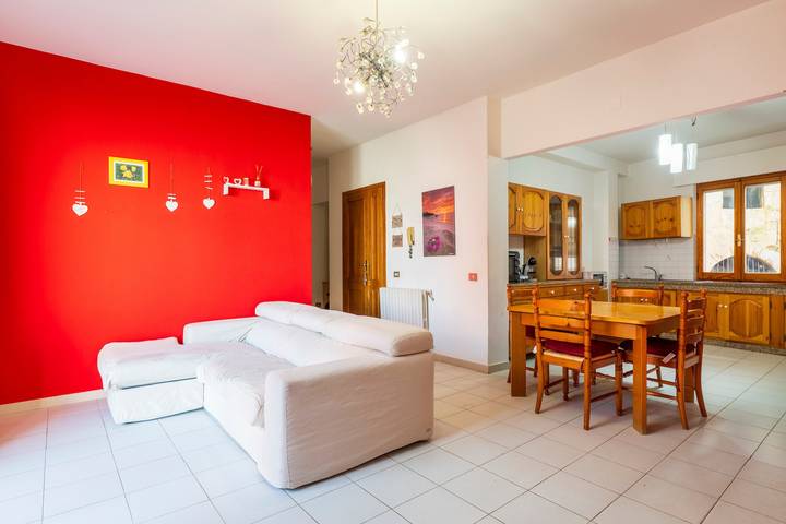 Hel lägenhet, Apartment 'Valentina' with Balcony, Wi-Fi and Air Conditioning in Jerzu, Barbagia