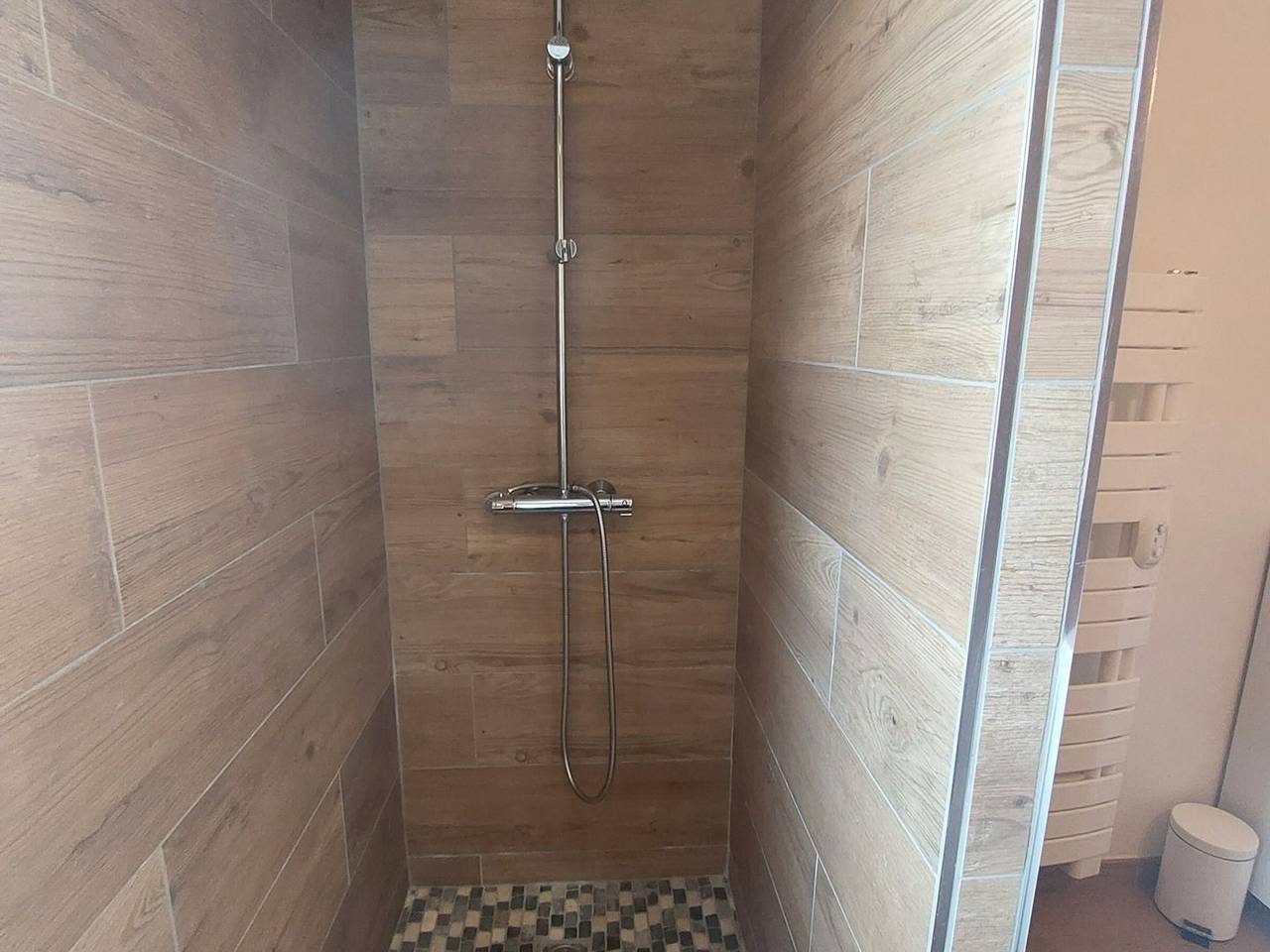 Apartamento entero, Apartamento acogedor de estilo montañés en el centro, cerca de pistas y remontes in Vénosc, Les Deux Alpes