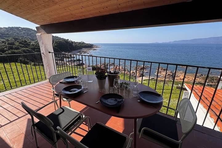 Ferienwohnung für 4 Personen, mit Balkon und Pool sowie Garten - 1