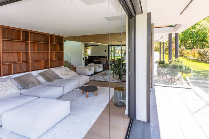 Location de vacances pour 8 personnes, avec terrasse et jardin à Menthon-Saint-Bernard - 4