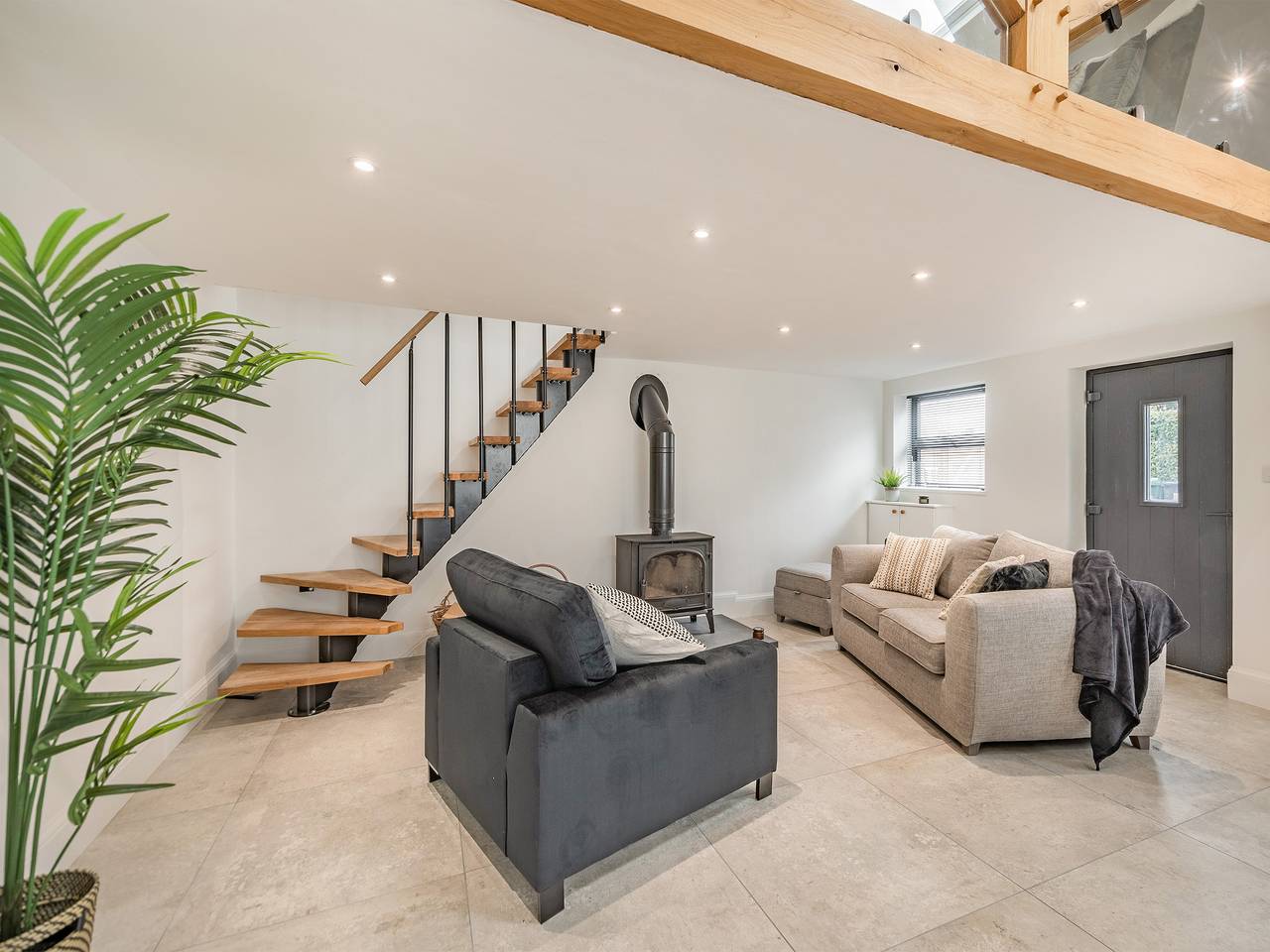 Ysgubor Caemai in Wrexham region