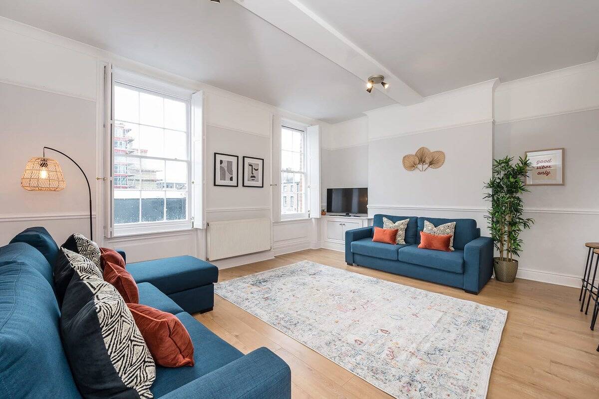 Entire apartment, Host & Stay | Seel St Townhouse Apt Ii in Liverpool, Merseyside