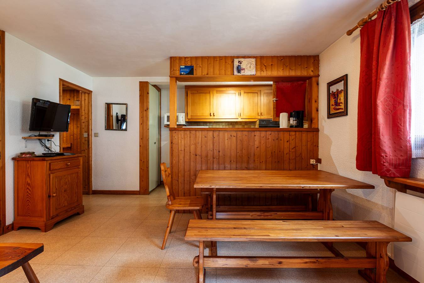 Appartement entier, Appartement 'La Bévéria 5' avec terrasse privée et jardin partagé in Pralognan-la-Vanoise, Parc National de la Vanoise