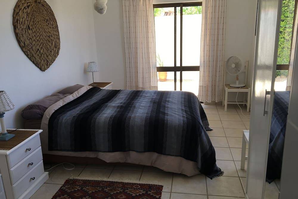 Renoviertes Ferienhaus mit tollem mediterranem Garten in Vila do Bispo e Raposeira, Naturpark Südwest-Alentejo und Costa Vicentina