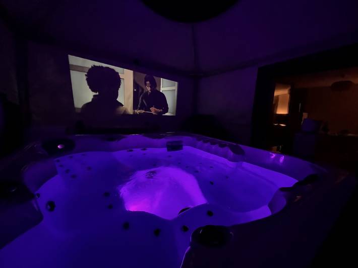 Gîte pour 2 personnes, avec terrasse ainsi que jardin et jacuzzi dans Sarreguemines - 3