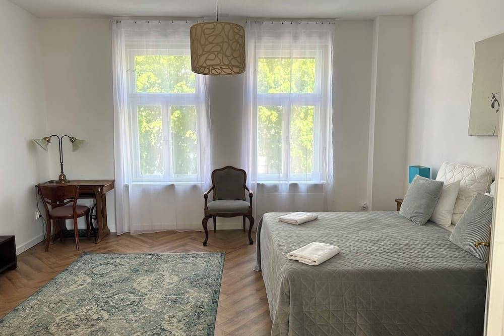 Balaton villa with garden, 5 km from Hévíz thermal bath, 2 bikes, Ps provided. in Keszthely, Keszthely region