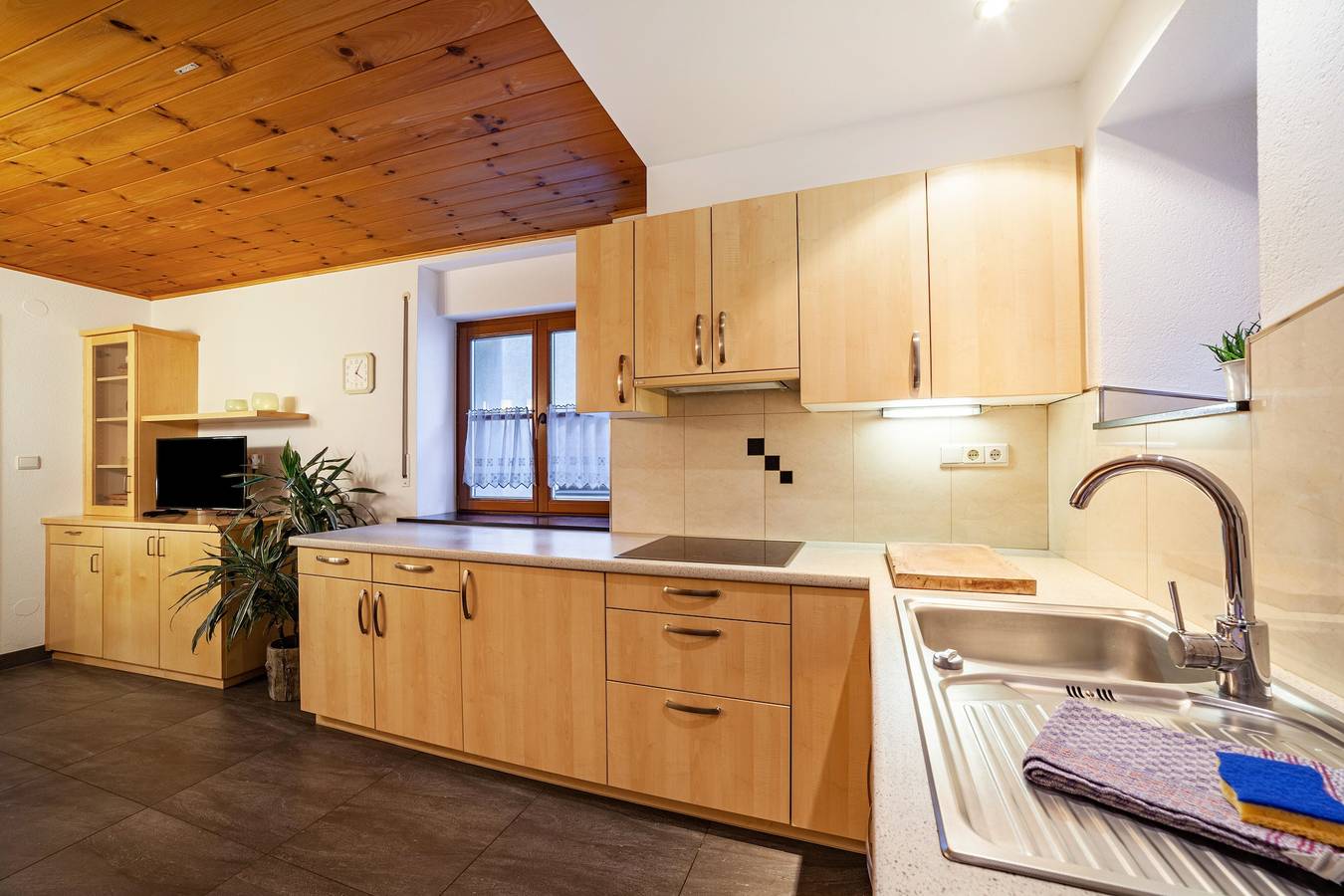 Ganze Wohnung, Ferienwohnung "Schnalserhof Gravensteiner" mit Bergblick, Gemeinschaftsterrasse und Wlan in Latsch, Nationalpark Stilfser Joch