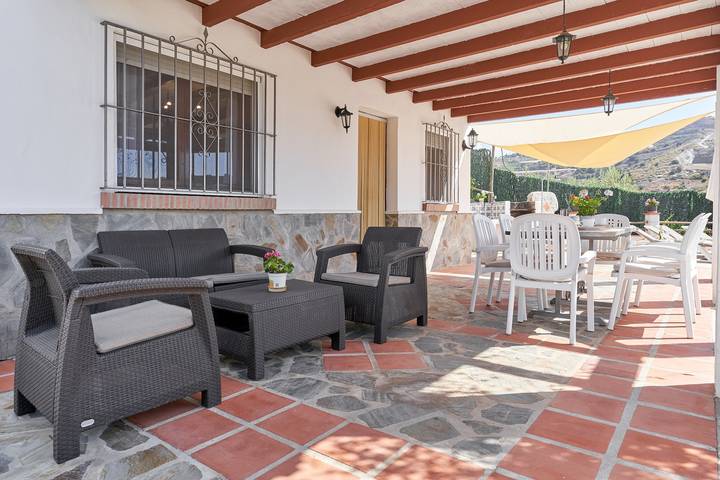 Ferienhaus "Torre del Manzano" mit Bergblick, privatem Pool und WLAN in Torrox, Costa del Sol