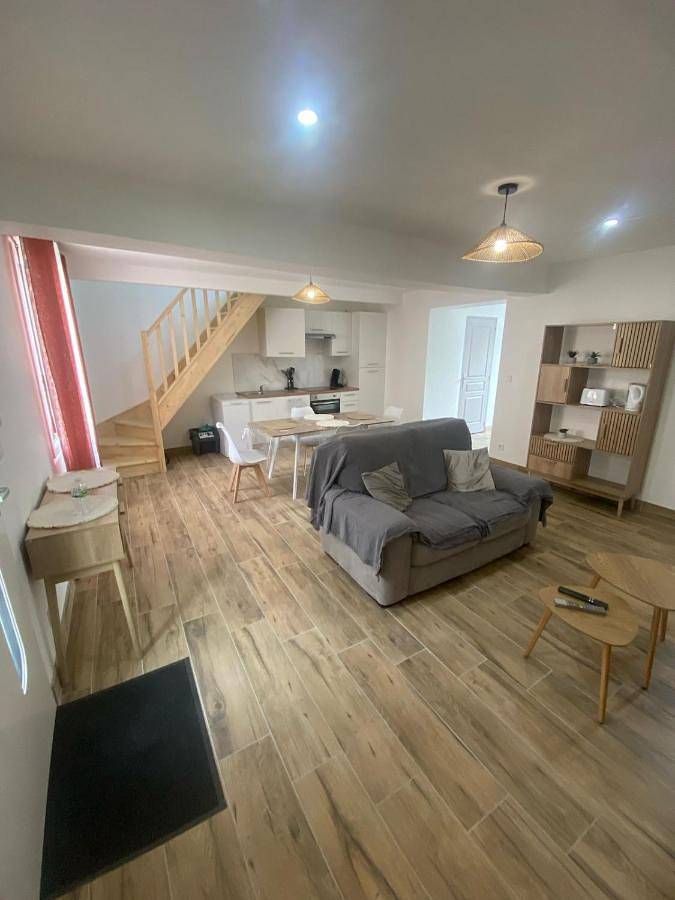 Gîte pour 6 personnes, avec Terrasse et Jardin à Chauny