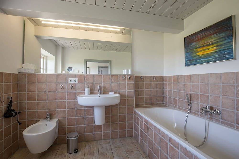 Ganze Wohnung, Paulas Haus | Ferien unter Reet in Pellworm, Nordfriesland