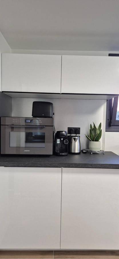 Appartement entier, One-Bedroom Apartment in Allinges, Région de Thonon-les-Bains