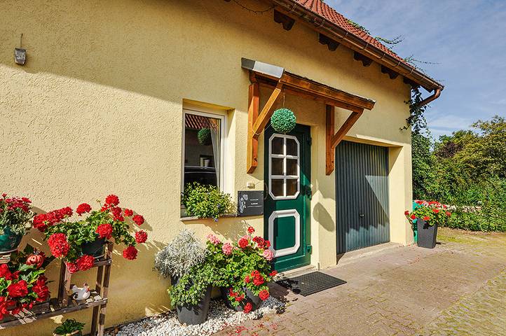 Ferienwohnung für 3 Personen, mit Balkon und Garten in Peenehagen