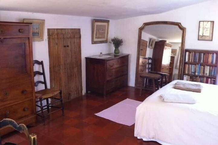 Location de vacances pour 6 personnes, avec jardin et terrasse à Entrecasteaux - 2