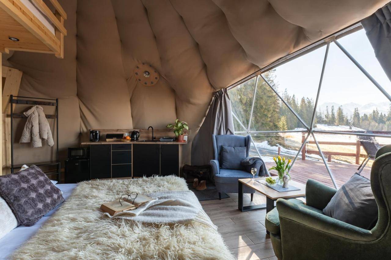 Tent in Małe Ciche, Karpaty (Polska)