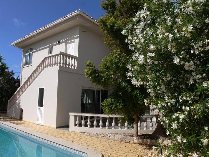 Bed and breakfast para 2 pessoas, com piscina e jardim em Lagos