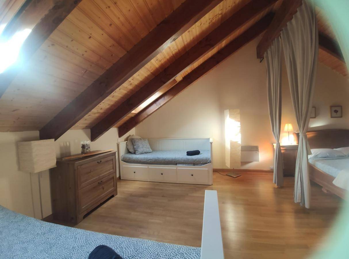 Apartamento entero, One-Bedroom Apartment in Villanúa, Pirineo Aragonés