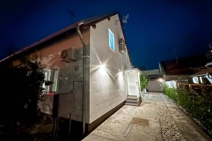 Location de vacances pour 2 personnes, avec vue et jardin, animaux acceptés à Osijek - 2