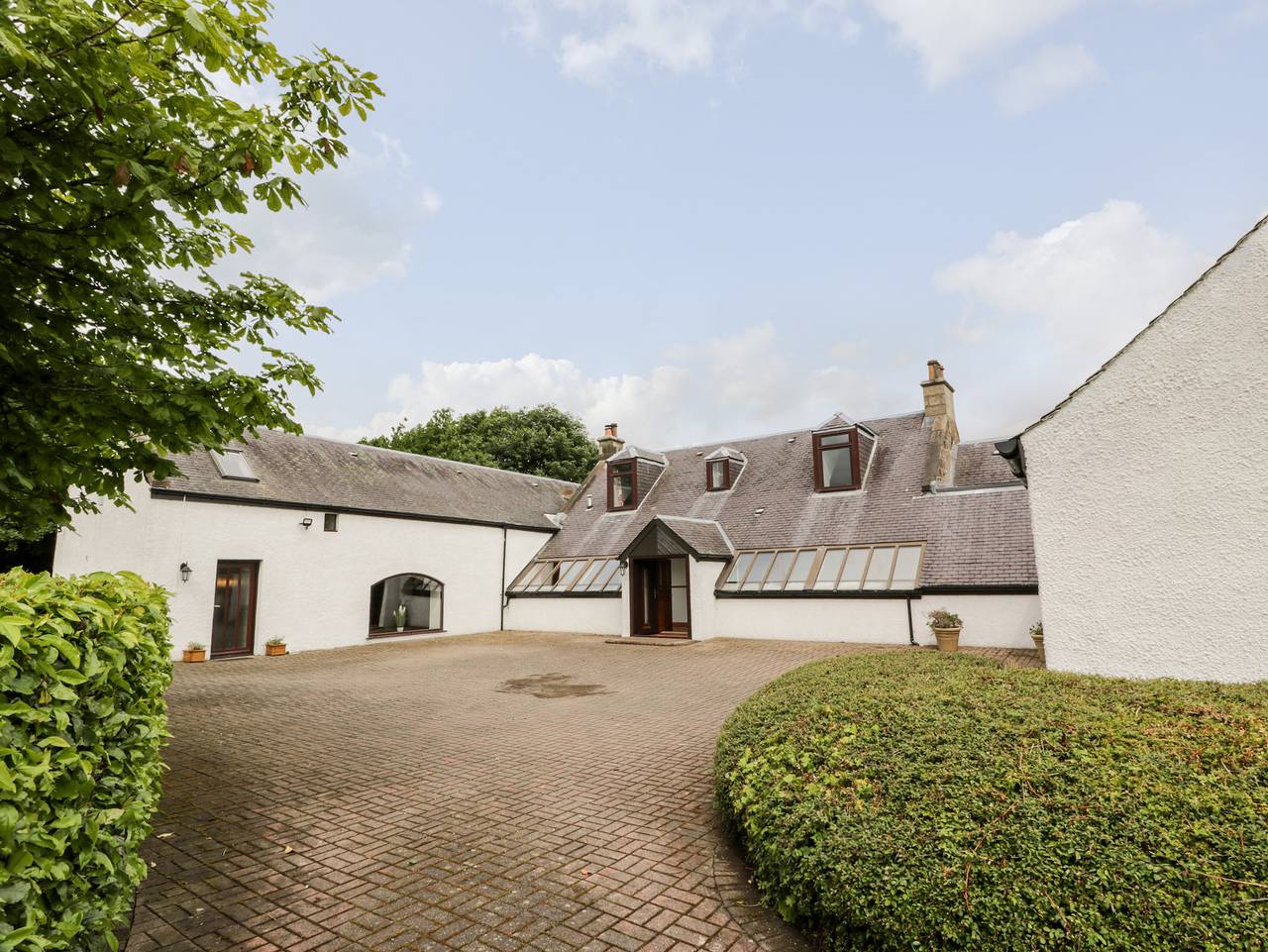 Log Cabin for 10 People in Falkirk, Scotland
