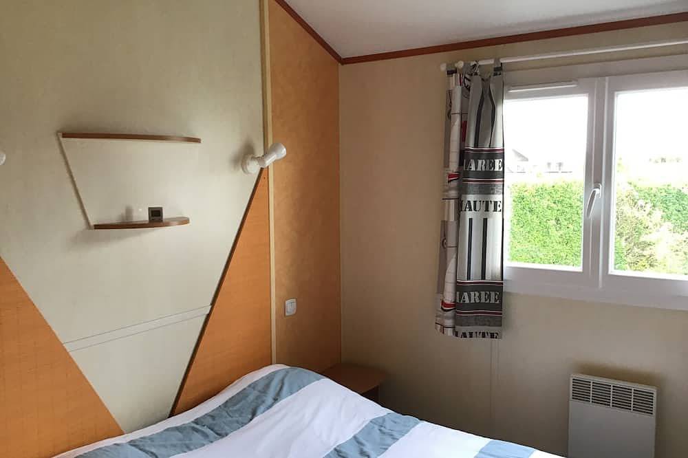 Chalet 152 près des plages de la Baie Du Mont Saint Michel in Saint-Pair-sur-Mer, Côte de la Déroute
