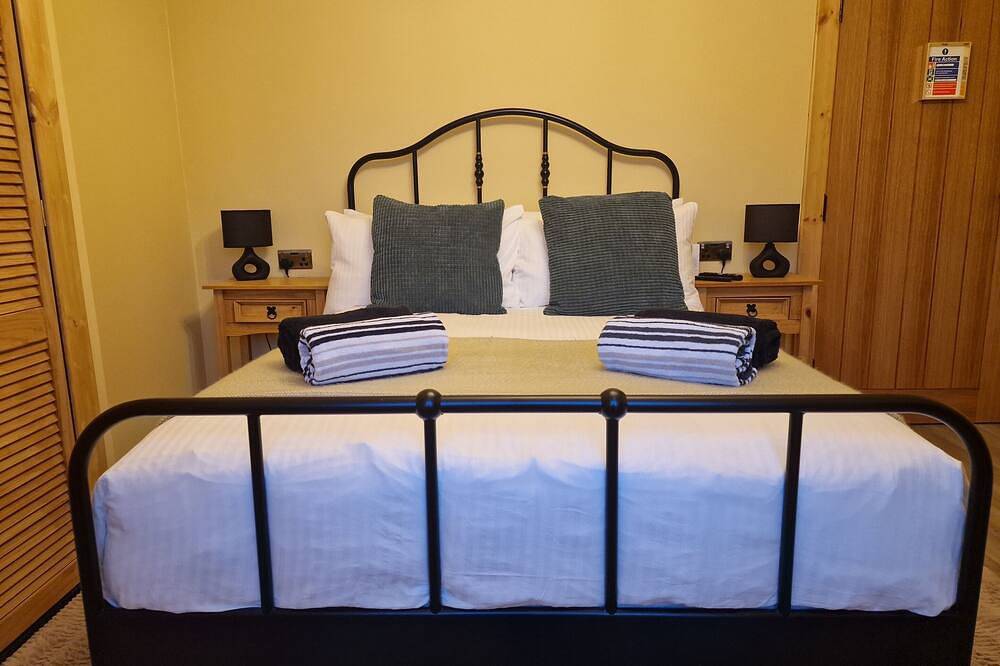 Suite-Komfort-Eigenes Badezimmer-Strassenblick in Inverness, Highlands
