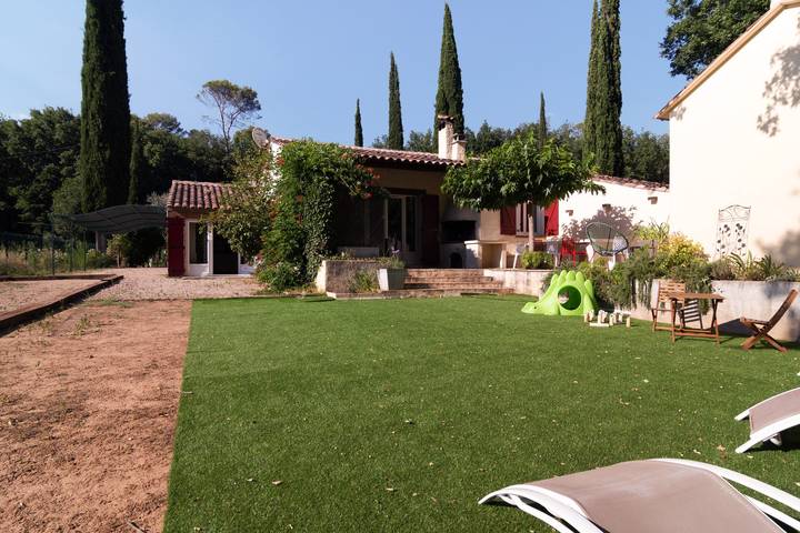 Le Mas d'Argens - Maison avec Jardin et Jacuzzi - Acces riviere in Lorgues, Region de Draguignan