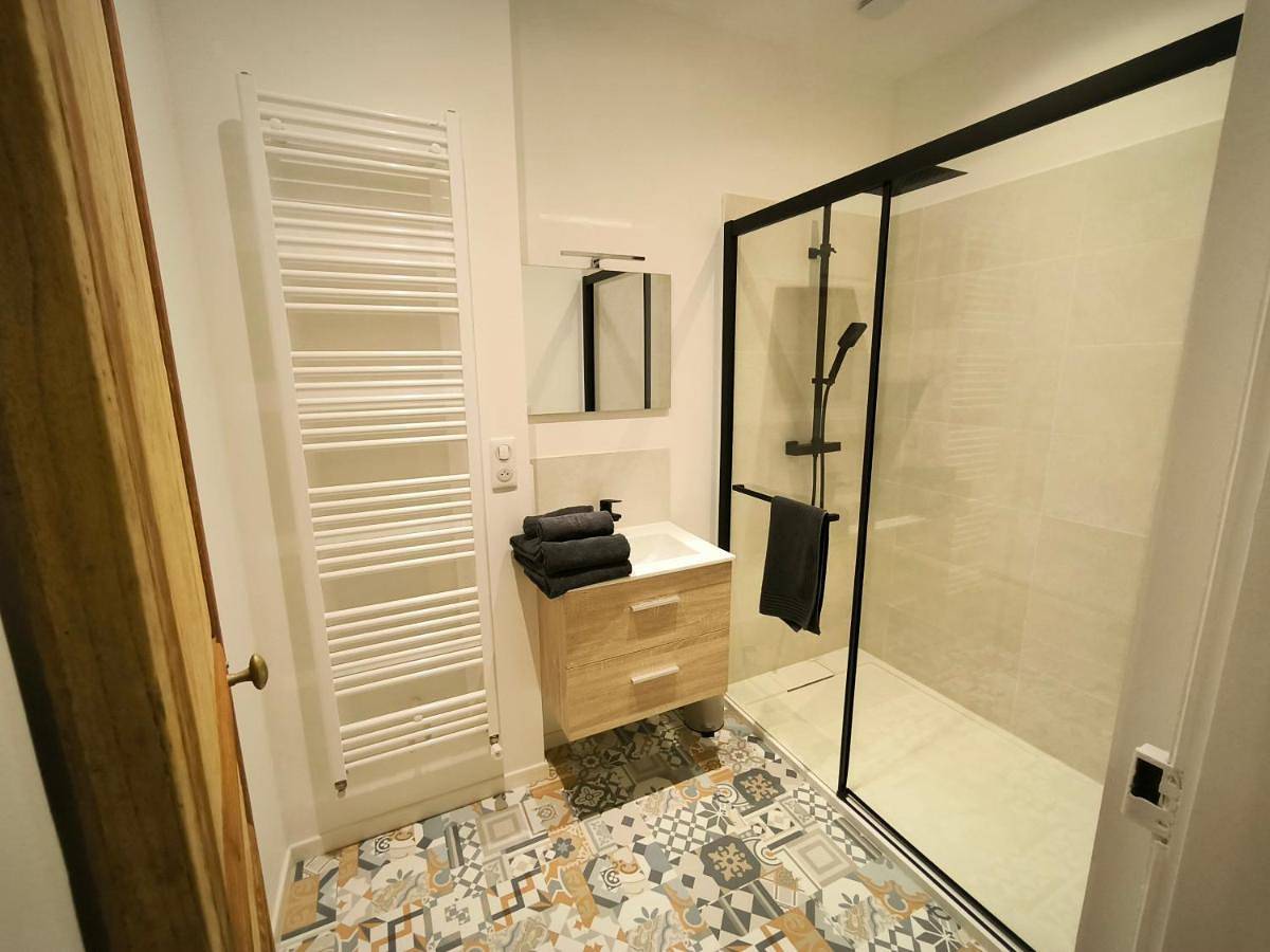 Double Room with Private Bathroom in Chézy-sur-Marne, Aisne