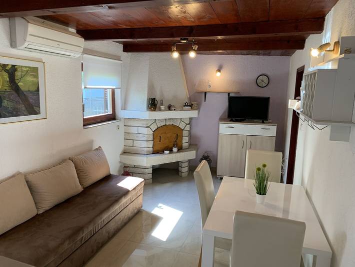 Holiday rental for 3 people, with terrace in Pula