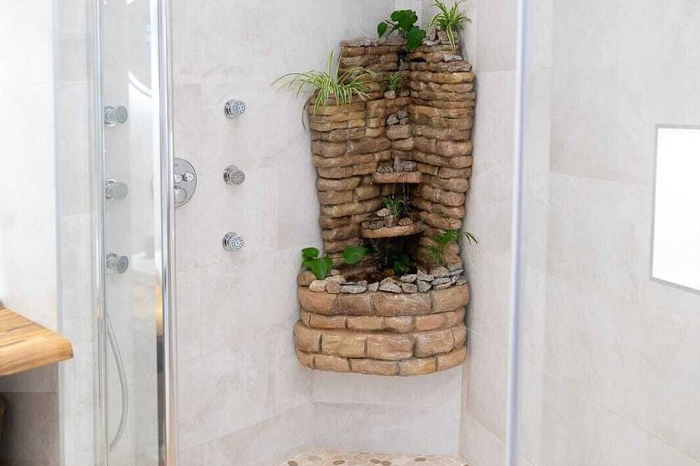 Apartamento entero, L'Escapade Étoilée, Whirlpool bath, King size bed & starry sky in Rosheim, Bas-Rhin Alsacia