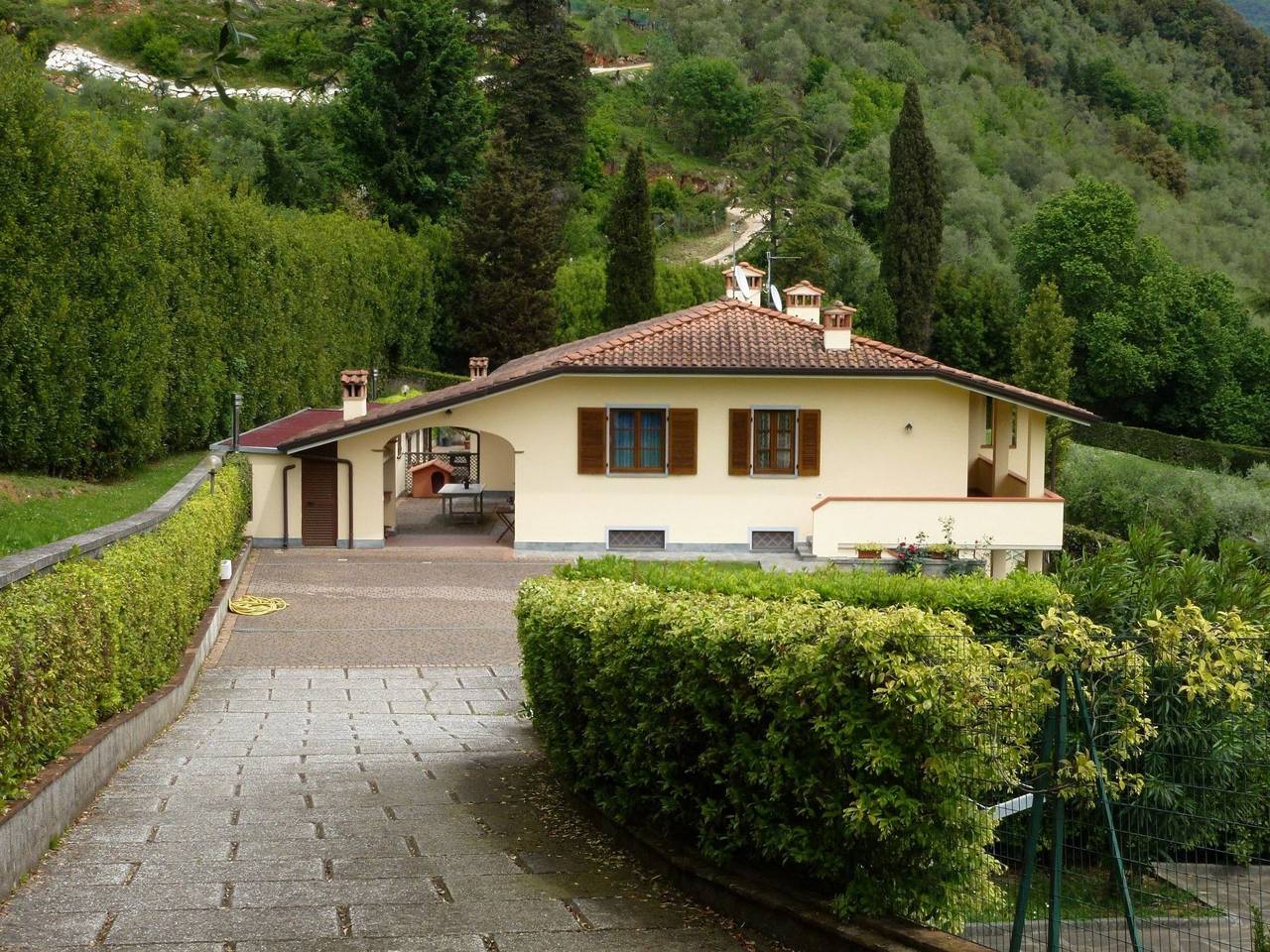 Tolles Ferienhaus in Camaiore mit Privatem Pool in Camaiore, Italian Riviera