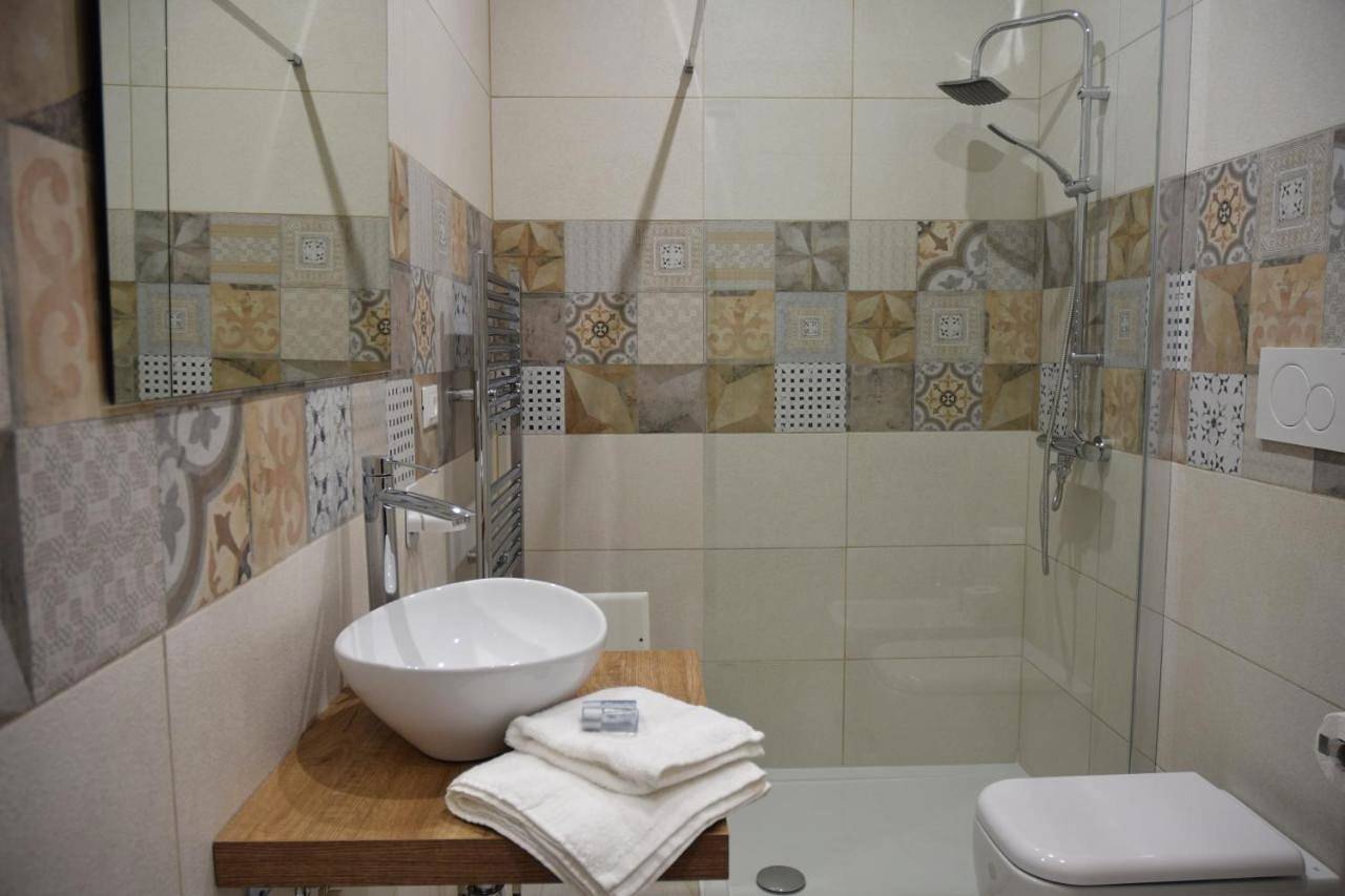 Triple Room with Private Bathroom in Novoli, Provincia di Lecce