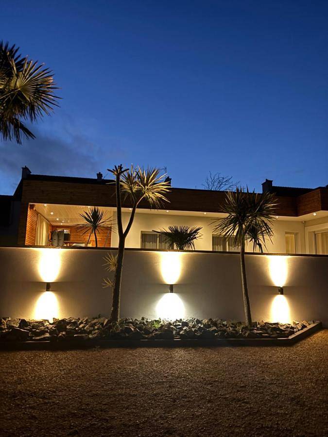 Location de vacances pour 10 personnes, avec terrasse ainsi que piscine et jardin, adapté aux familles à Saint-Martin-des-Champs - 3