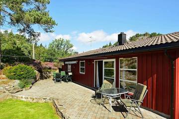 Ferienhaus für 10 Personen, mit Garten in Arendal