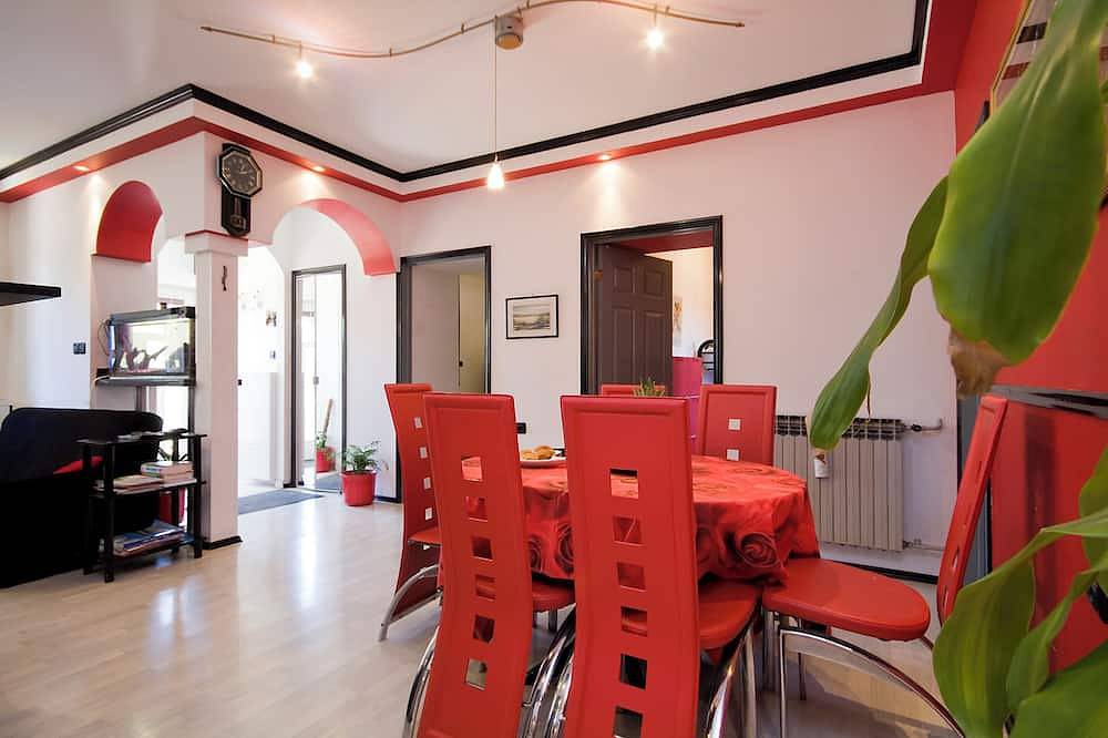 Apartamento entero, Spatious 2-bedroom family apartment in Ciudad de ZadarZadar, Zadar (Municipality)