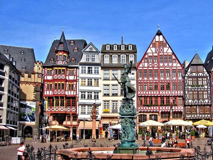 Ferienhaus für 6 Personen, mit Balkon und Garten in Frankfurter Weihnachtsmarkt