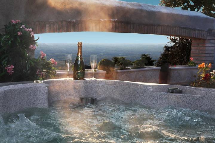 Gîte pour 5 personnes, avec jacuzzi ainsi que jardin et terrasse