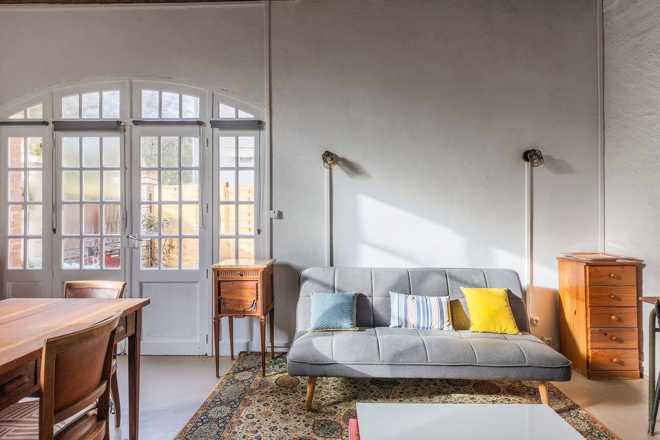 Maison de vacances « La Maison Blanche » avec terrasse privée et Wi-Fi in Nazelles-Négron, Région de Tours