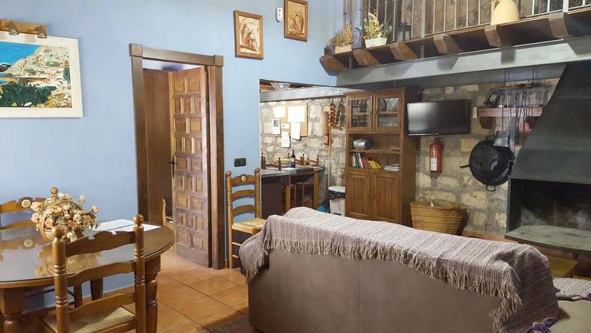 Maison de campagne pour 10 personnes, avec vue sur le lac et piscine ainsi que vue et jardin, animaux acceptés dans Tolosa (Alcala del Jucar) - 3