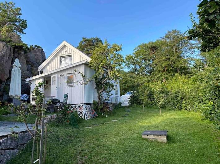 Ferieleilighet for 6 personer, med Hage og Utsikt i Grimstad