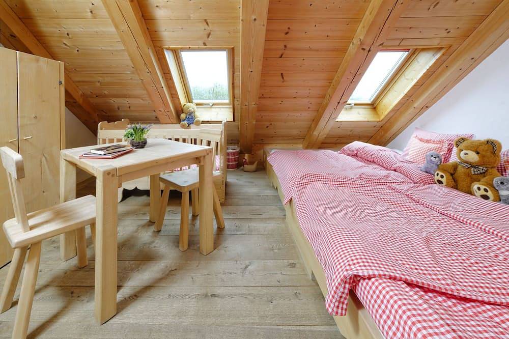 Ganze Wohnung, Romantischer Bauernhof am Chiemsee mit exklusiven Ferienwohnungen in Eggstätt, Chiemsee