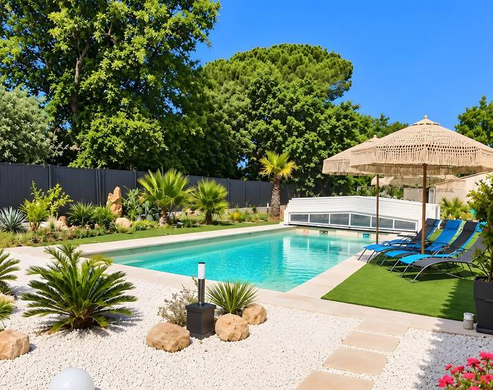 Ferienhaus für 9 Personen, mit Whirlpool und Garten sowie Kinderpool in Var