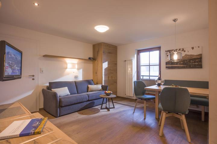 Ferienwohnung für 2 Personen, mit Garten und Balkon, kinderfreundlich in Wilder Kaiser