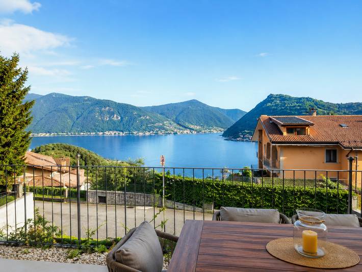 Ferienwohnung für 6 Personen, mit Ausblick und Garten sowie Terrasse und Seeblick - 1