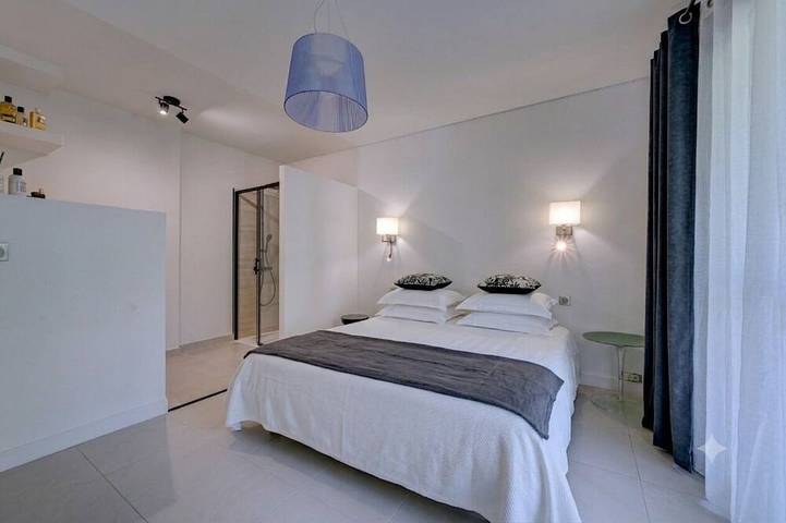 Villa Garlaban, sleeps 10, between the sea and the hills in Aubagne, Costa mediterránea (Francia)