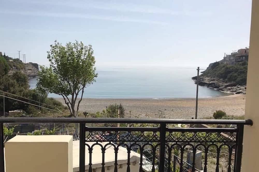 Irene's Beach Front House in Regionalbezirk Ostattika