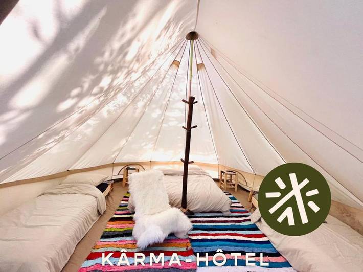 Camping voor 4 personen, met tuin en zwembad, kindvriendelijk in Privas