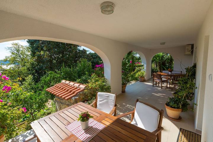 Ferienwohnung für 6 Personen, mit Terrasse und Garten, kinderfreundlich in Crikvenica - 2