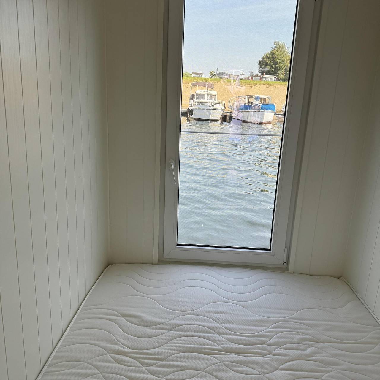 Resort Rhederlaagse Meren — De Zaanse Hausboot | 4 Personen in IJssel
