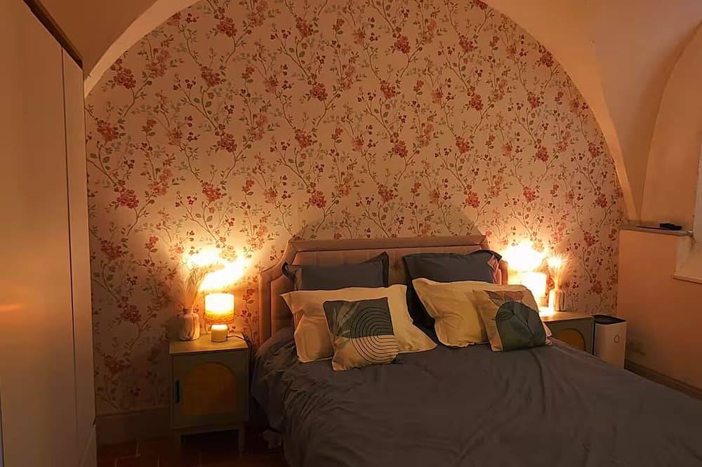 Appartement entier, Cœur de ville - appartement voûté, charme et cosy in Dole, Jura